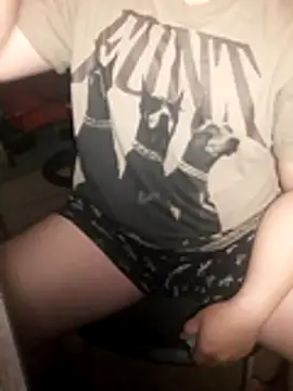 Snapshot of MinhTuan2002 chatting on October 15, 2025, 7:22 pm MinhTuan2002 online show from October 15, 2025, 7:22 pm