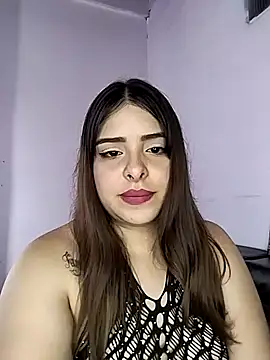 Nahomy cm online show from October 1, 2025, 8:02 pm