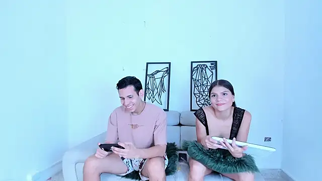 RomeoAndJulieeta online show from September 13, 2025, 1:00 pm