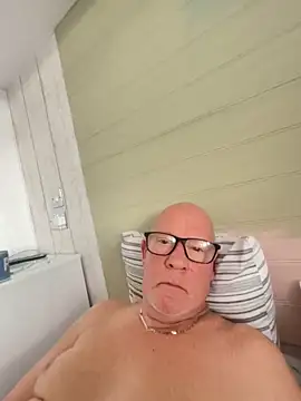 Snapshot of philefc chatting on February 12, 2026, 9:20 am philefc online show from February 12, 2026, 9:20 am