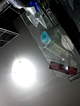 Anayssa  online show from November 16, 2025, 9:03 am