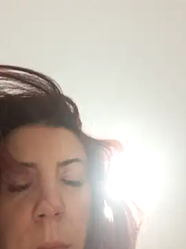 Anayssa  online show from October 13, 2025, 9:38 pm