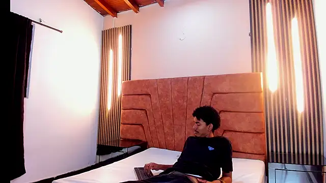 FYKMOR 1 online show from November 10, 2025, 3:55 am