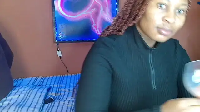 SexxyAddiict online show from September 16, 2025, 6:42 pm