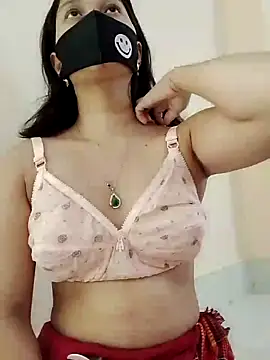 Snapshot of Sweet_Bindika07 chatting on November 1, 2025, 4:19 am Sweet Bindika07 online show from November 1, 2025, 4:19 am