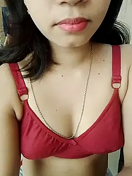 Snapshot of Sweet_Bindika07 chatting on October 11, 2025, 6:25 am Sweet Bindika07 online show from October 11, 2025, 6:25 am