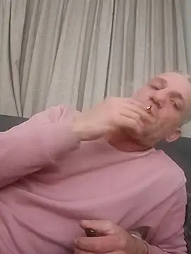 handsome8inchh online show from April 5, 2026, 12:17 am