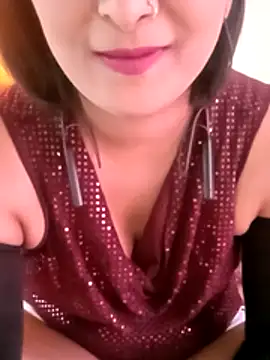 Queen Kushi4 online show from June 15, 2026, 10:26 am