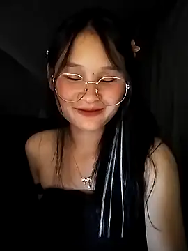 saronla 03 online show from September 23, 2025, 4:03 pm