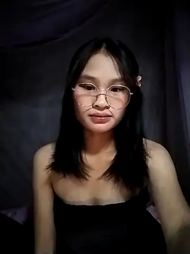 saronla 03 online show from November 12, 2025, 3:27 pm