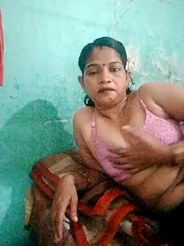 Snapshot of Chandrakanta-Devi chatting on September 19, 2025, 9:46 am Chandrakanta-Devi online show from September 19, 2025, 9:46 am