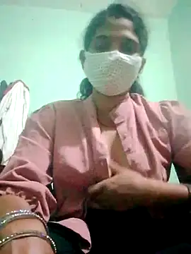 Snapshot of Chandrakanta-Devi chatting on October 13, 2025, 3:24 pm Chandrakanta-Devi online show from October 13, 2025, 3:24 pm