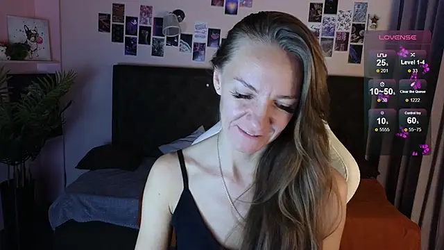 Snapshot of Jesica_mooon chatting on October 9, 2025, 1:28 am Jesica mooon online show from October 9, 2025, 1:28 am