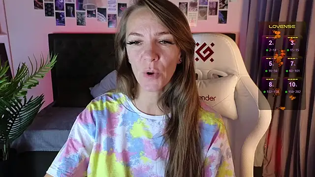 Snapshot of Jesica_mooon chatting on October 4, 2025, 1:29 am Jesica mooon online show from October 4, 2025, 1:29 am