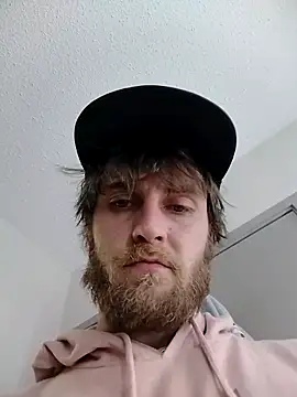 Snapshot of high3ndlowlife chatting on November 2, 2025, 5:23 am high3ndlowlife online show from November 2, 2025, 5:23 am