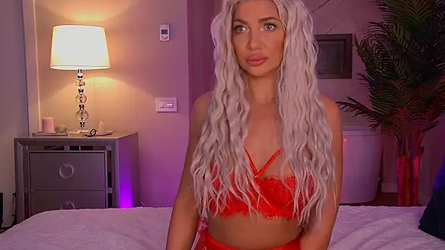 Snapshot of ElsaSinn chatting on September 21, 2025, 3:33 am ElsaSinn online show from September 21, 2025, 3:33 am