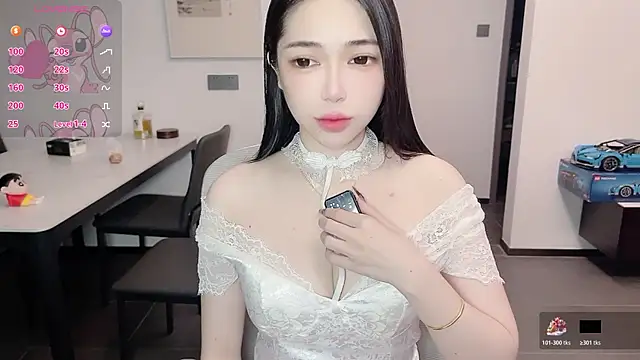 Snapshot of Scarlett-bb chatting on October 17, 2025, 8:21 pm Scarlett-bb online show from October 17, 2025, 8:21 pm