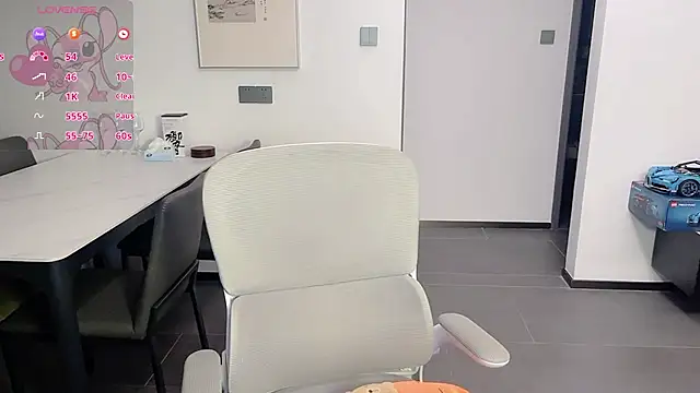 Snapshot of Scarlett-bb chatting on September 30, 2025, 7:20 pm Scarlett-bb online show from September 30, 2025, 7:20 pm