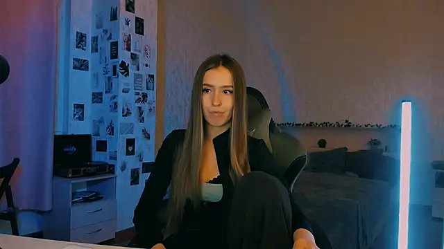 yourrdanceteacher online show from November 11, 2025, 7:19 pm