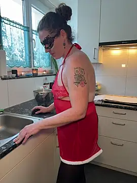 Nadja Noir online show from November 27, 2025, 1:55 pm