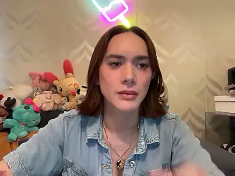 Yhanbeaufort18 online show from July 21, 2026, 6:15 am