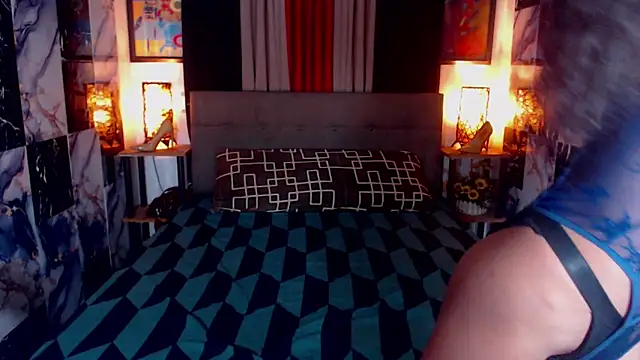 Snapshot of IndestructibleLily chatting on October 3, 2025, 11:17 pm IndestructibleLily online show from October 3, 2025, 11:17 pm