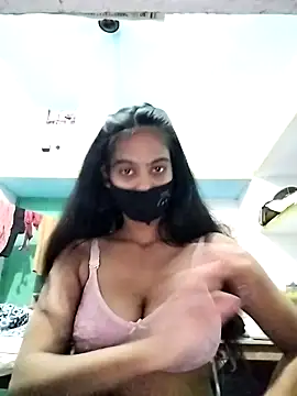 desiqueensneha online show from September 15, 2025, 3:01 pm