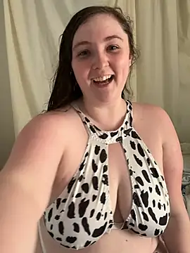 kallmek8 online show from April 28, 2026, 11:25 am