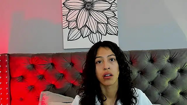 liily grey online show from September 10, 2025, 12:37 pm