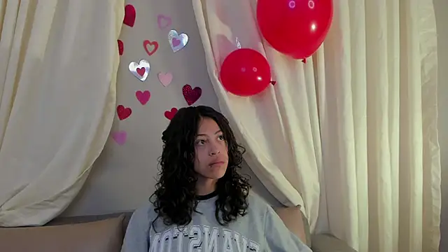 liily grey online show from September 17, 2025, 1:35 pm