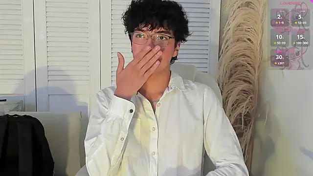 miilo wolf online show from September 27, 2025, 12:44 pm