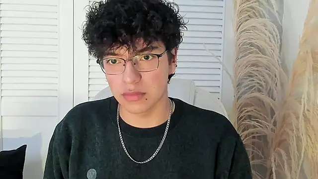 miilo wolf online show from October 1, 2025, 11:36 am