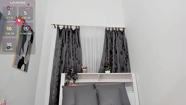 Mistt Mia online show from October 19, 2025, 12:19 pm