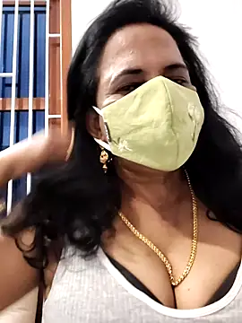 mallu-lover online show from January 11, 2026, 3:30 pm