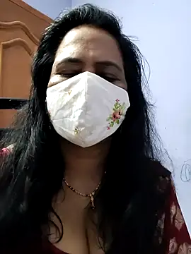 mallu-lover online show from November 29, 2025, 10:04 am