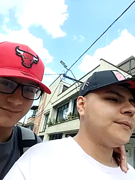 Snapshot of NoahLux chatting on October 16, 2025, 6:27 pm NoahLux online show from October 16, 2025, 6:27 pm