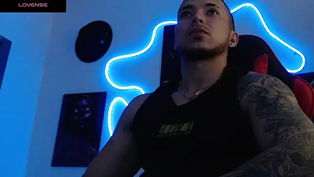 Snapshot of hank_fuller01 chatting on February 19, 2026, 6:49 pm hank fuller01 online show from February 19, 2026, 6:49 pm