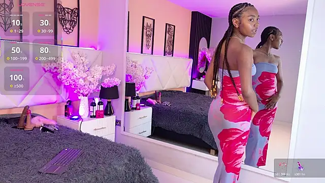 amy miller1 online show from November 12, 2025, 8:12 pm