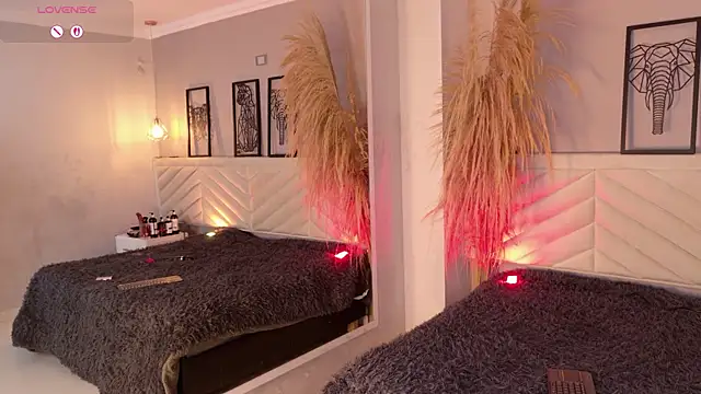 amy miller1 online show from November 17, 2025, 7:29 pm