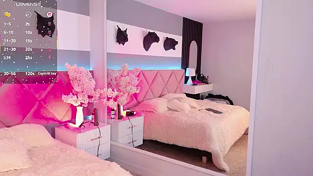 Snapshot of amy_miller1 chatting on October 8, 2025, 8:42 pm amy miller1 online show from October 8, 2025, 8:42 pm