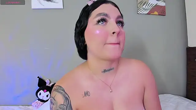 Snapshot of melody_blossom_ chatting on September 24, 2025, 8:15 pm melody blossom  online show from September 24, 2025, 8:15 pm