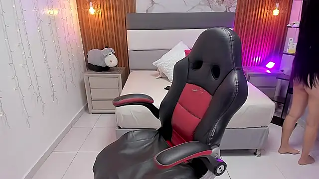 Snapshot of ROSIE_MOSS chatting on September 8, 2025, 10:20 pm ROSIE MOSS online show from September 8, 2025, 10:20 pm