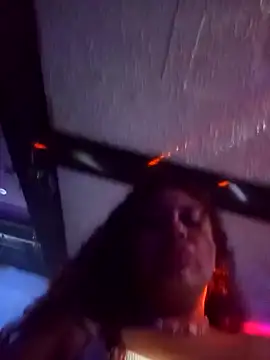 CloeStron online show from November 2, 2025, 3:55 am