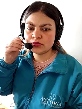 LUCIANA  99 online show from September 13, 2025, 1:22 pm