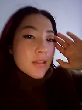 Snapshot of lunnaa_ chatting on January 17, 2026, 4:05 am lunnaa online show from January 17, 2026, 4:05 am