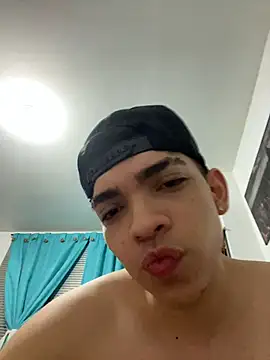 Snapshot of Eryonbradley chatting on October 27, 2025, 11:49 pm Eryonbradley online show from October 27, 2025, 11:49 pm