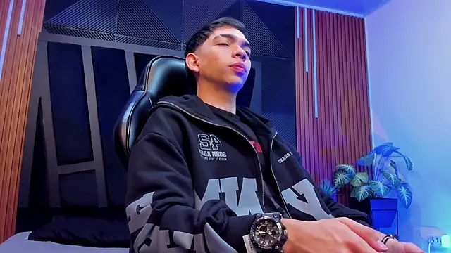 Snapshot of Eryonbradley chatting on October 3, 2025, 11:34 am Eryonbradley online show from October 3, 2025, 11:34 am