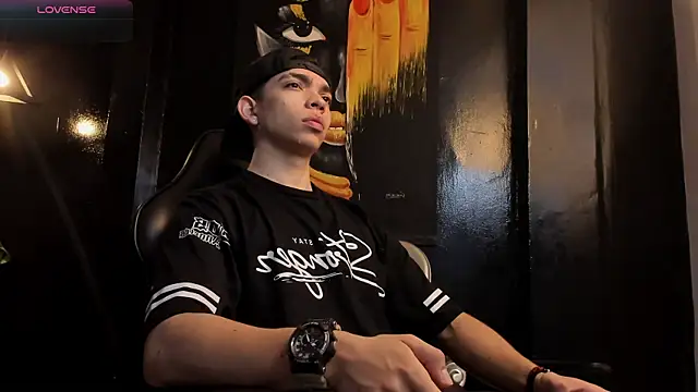 Eryonbradley online show from November 14, 2025, 11:25 am