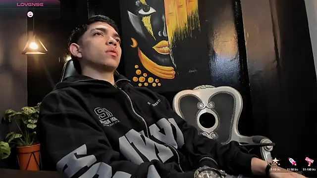 Snapshot of Eryonbradley chatting on October 27, 2025, 11:22 am Eryonbradley online show from October 27, 2025, 11:22 am