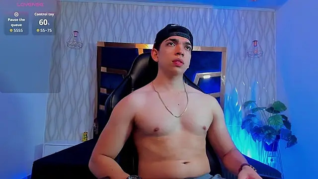 Eryonbradley online show from March 25, 2026, 11:25 pm